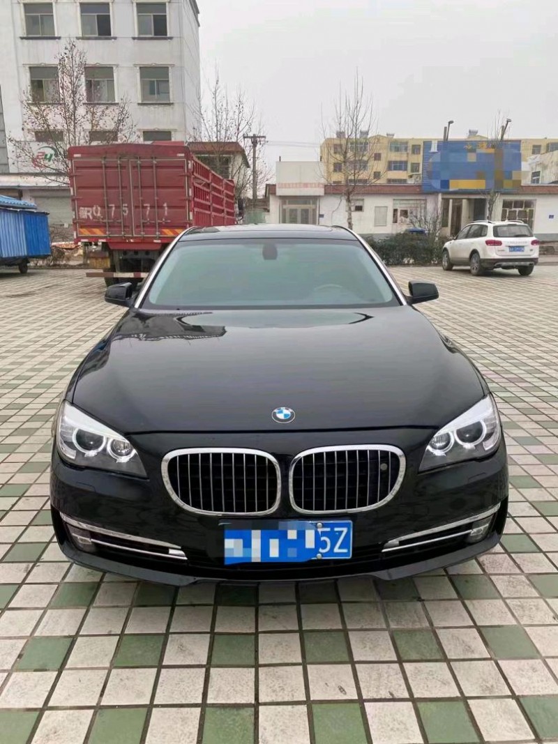 北京13年宝马7系1