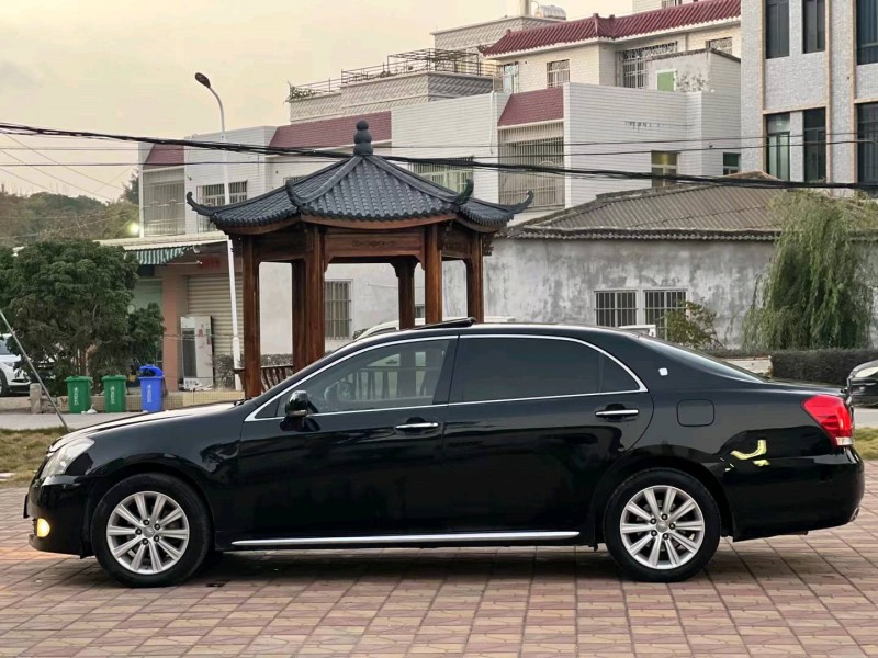 汕頭10年豐田皇冠7