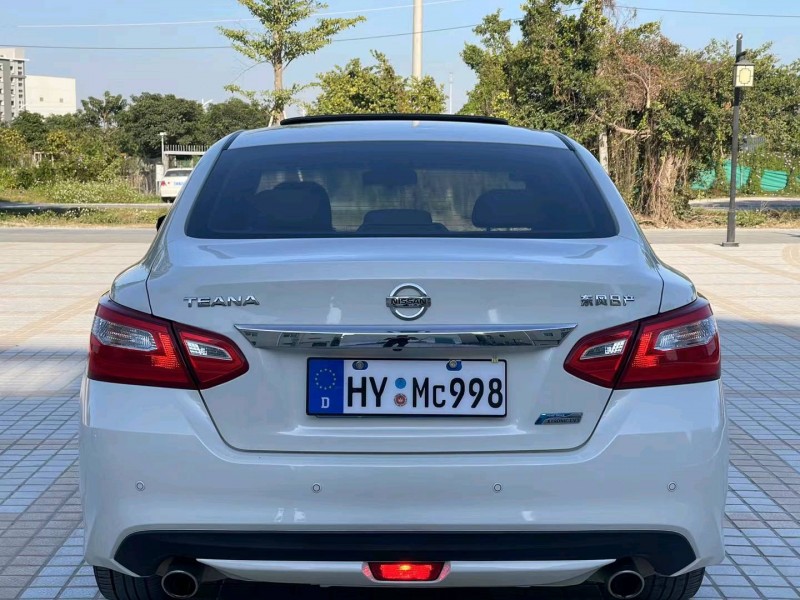汕頭17年日產天籟8