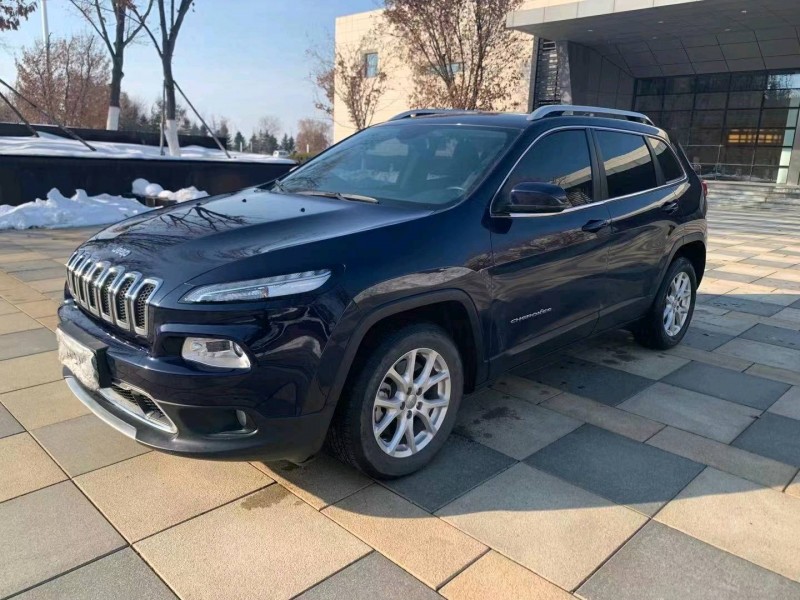 沈陽18年Jeep自由光6