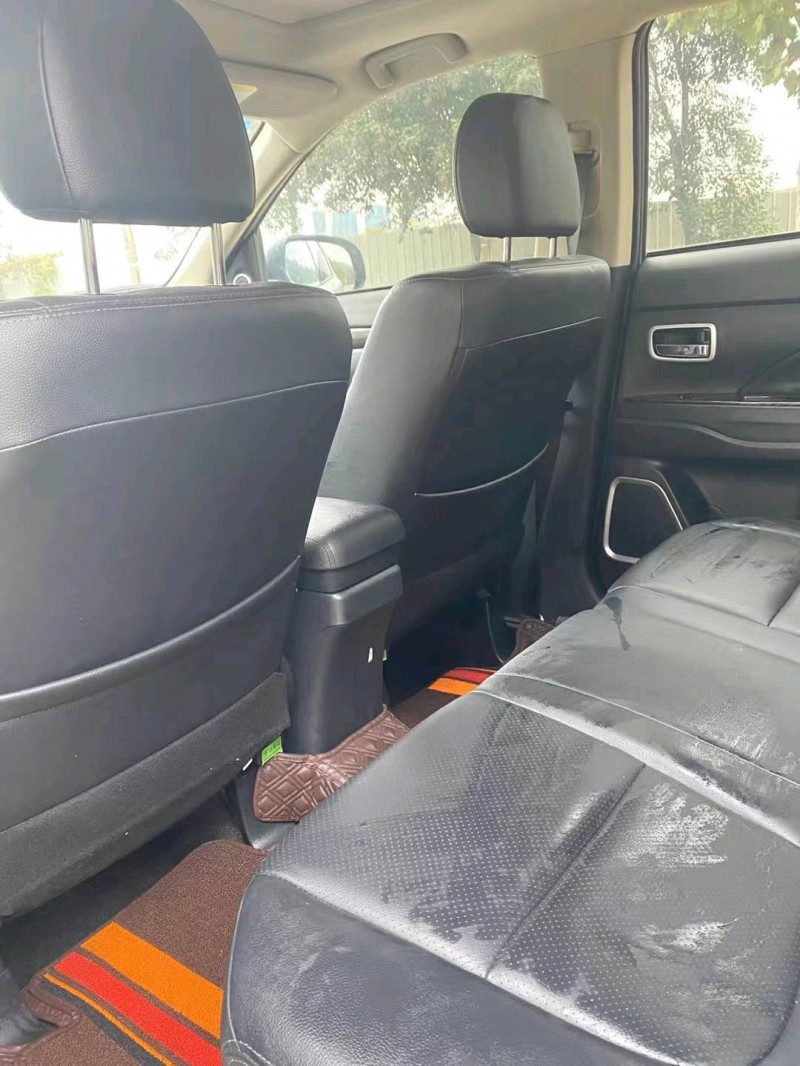 徐州18年三菱欧蓝德5