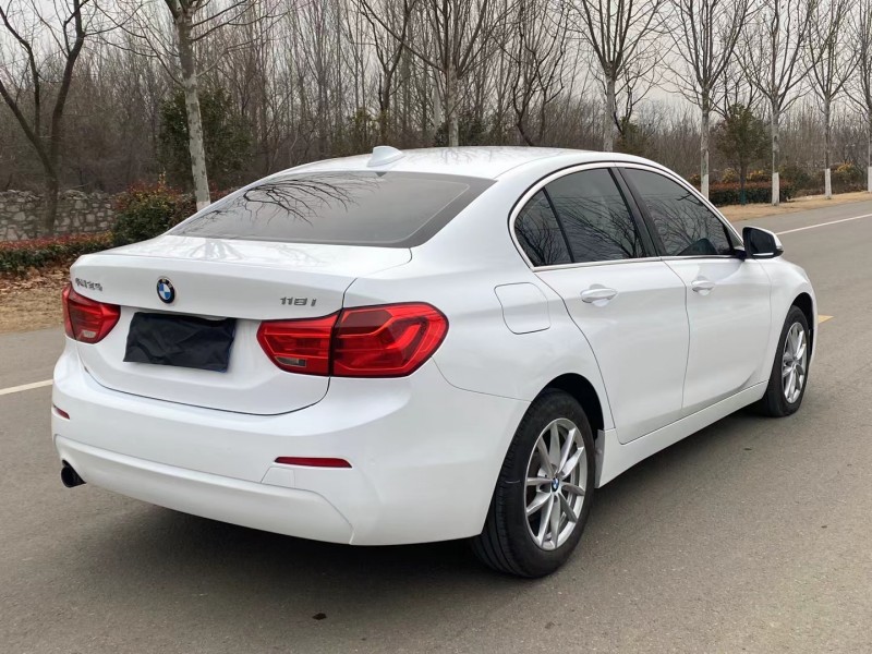 徐州17年宝马1系7