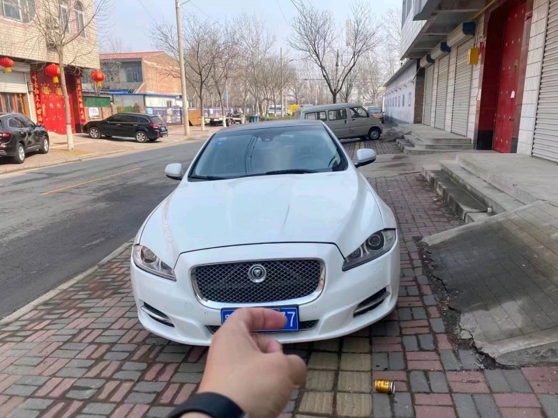 濟寧14年捷豹XJL1