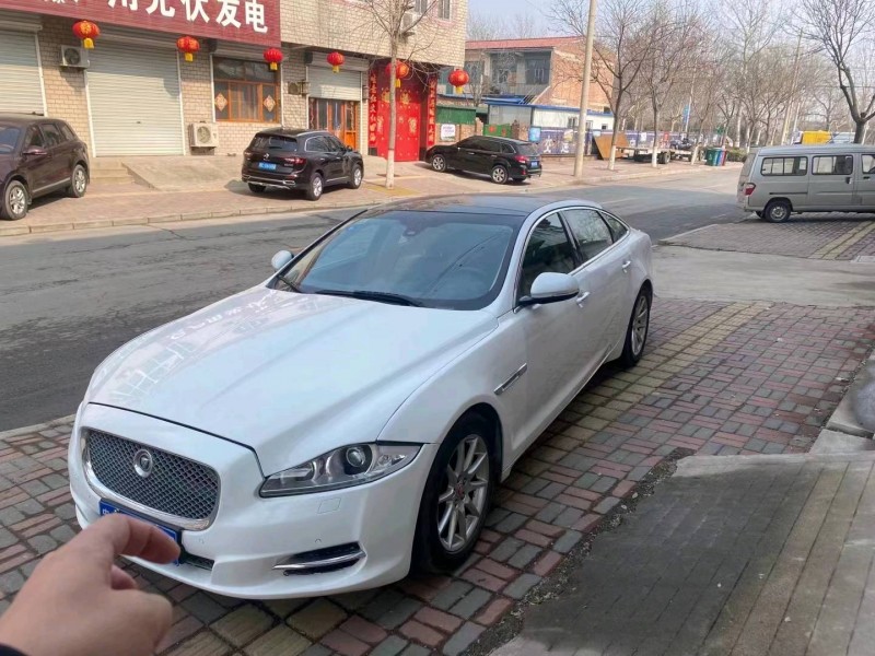 濟寧14年捷豹XJL3