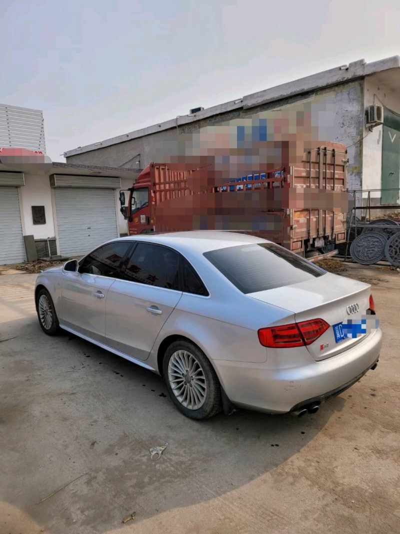 承德11年奧迪A4L7