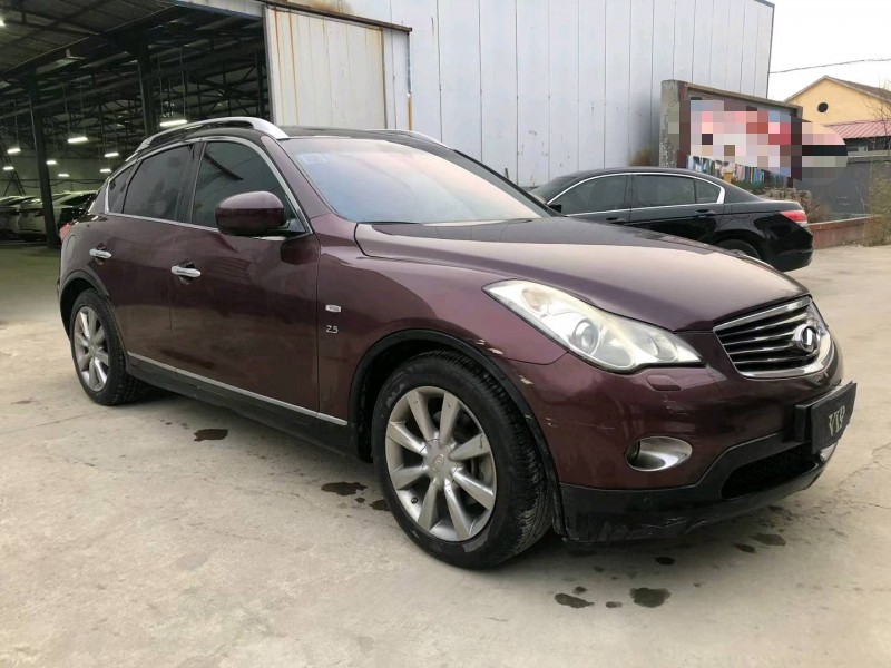 濟寧14年英菲尼迪QX502