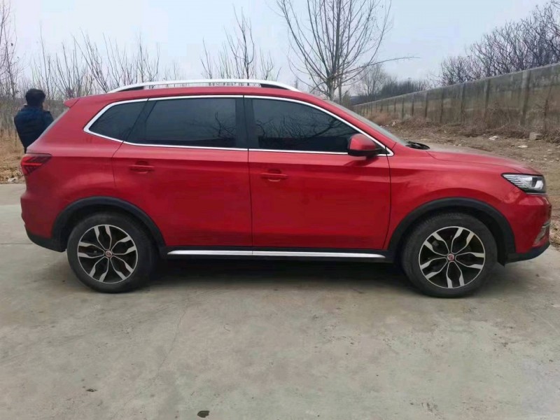 济宁17年荣威RX53