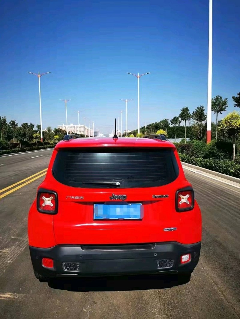 晉中17年Jeep自由俠5