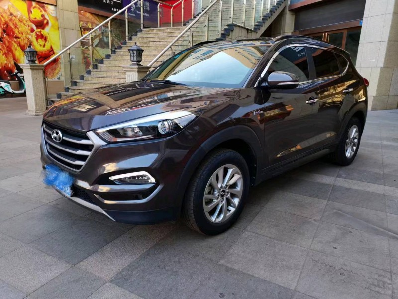 北京17年现代途胜2