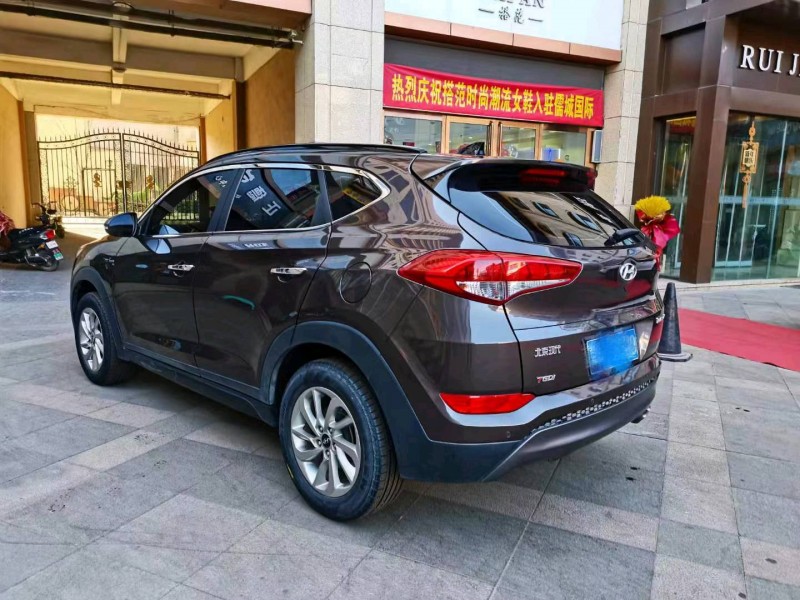 北京17年现代途胜7