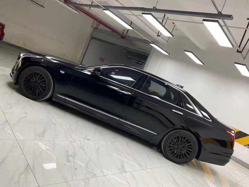 成都20年凱迪拉克CT63