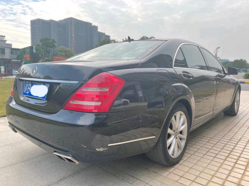 广州11年奔驰S9