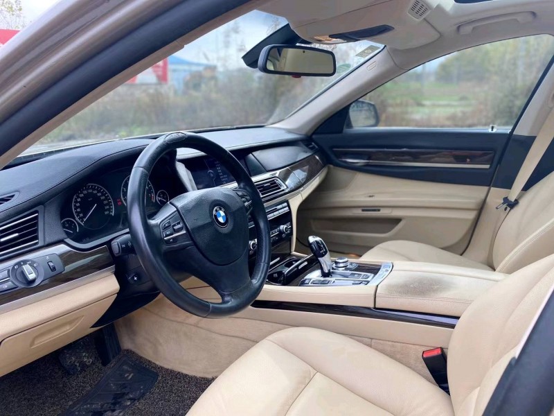 徐州10年宝马7系8