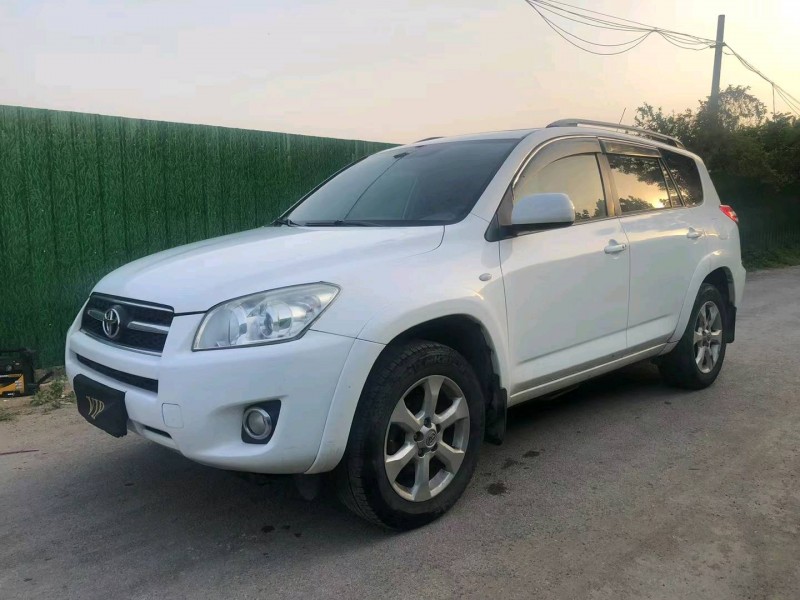 濟寧12年豐田RAV4榮放3