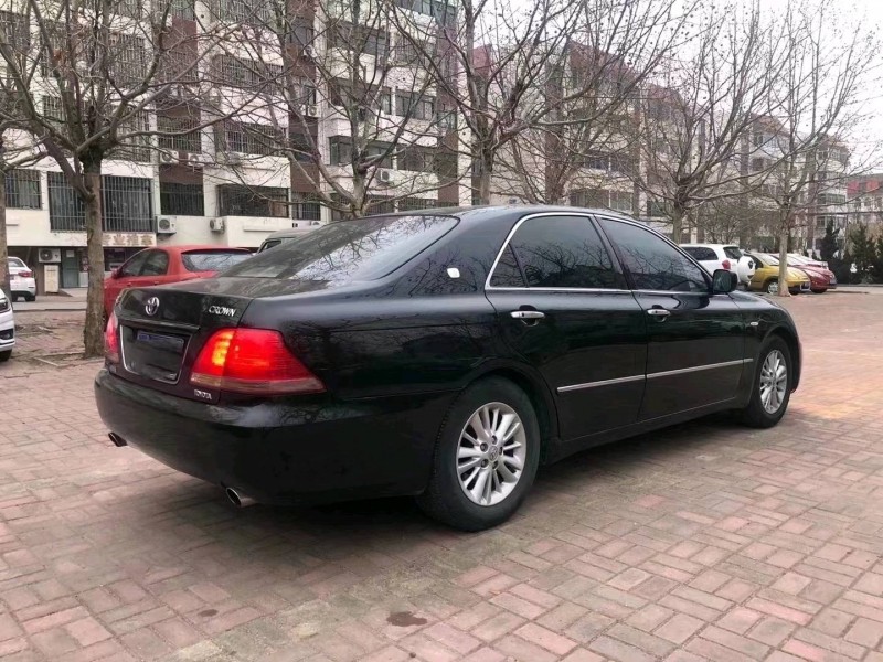 濰坊05年豐田皇冠8