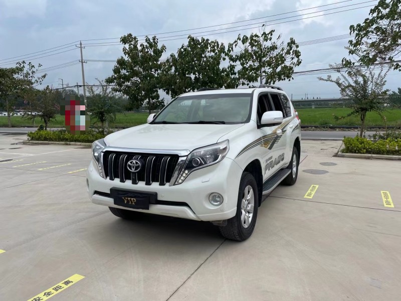 徐州17年丰田普拉多2