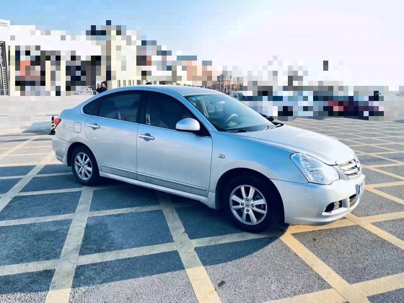 青島15年日產軒逸2