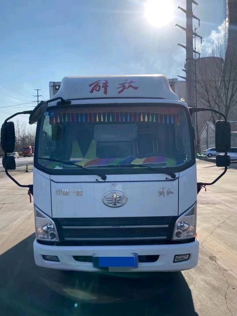 青島21年解放解放卡車1