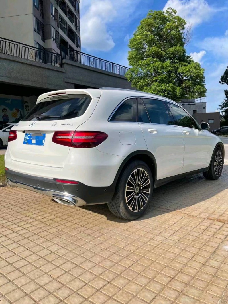 广州19年奔驰GLC2