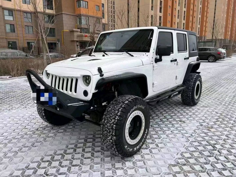 巴彥淖爾16年Jeep牧馬人3