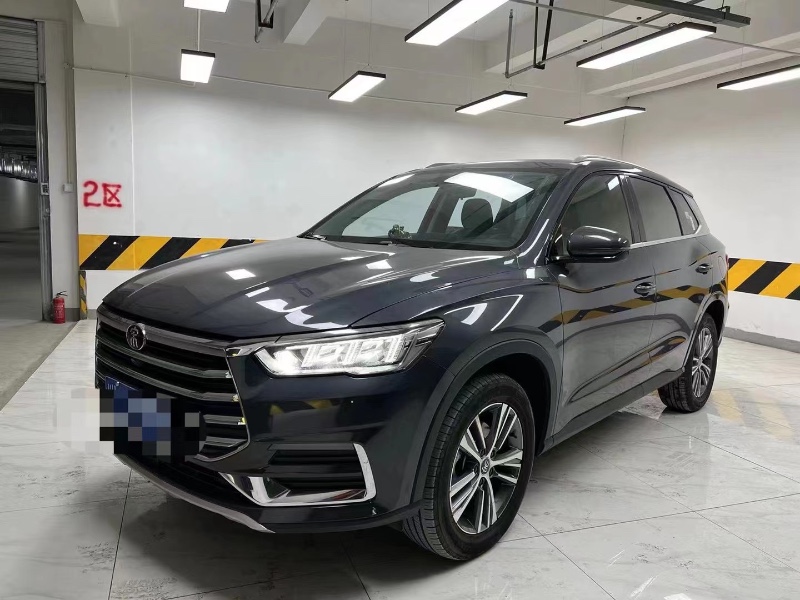 成都20年比亞迪宋MAX3