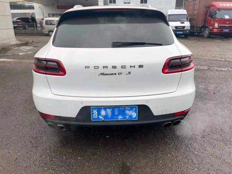 舟山16年保時捷Macan8