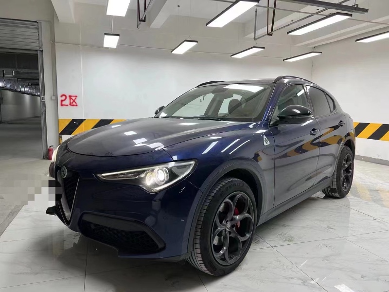 成都19年阿爾法·羅密歐Giulietta2
