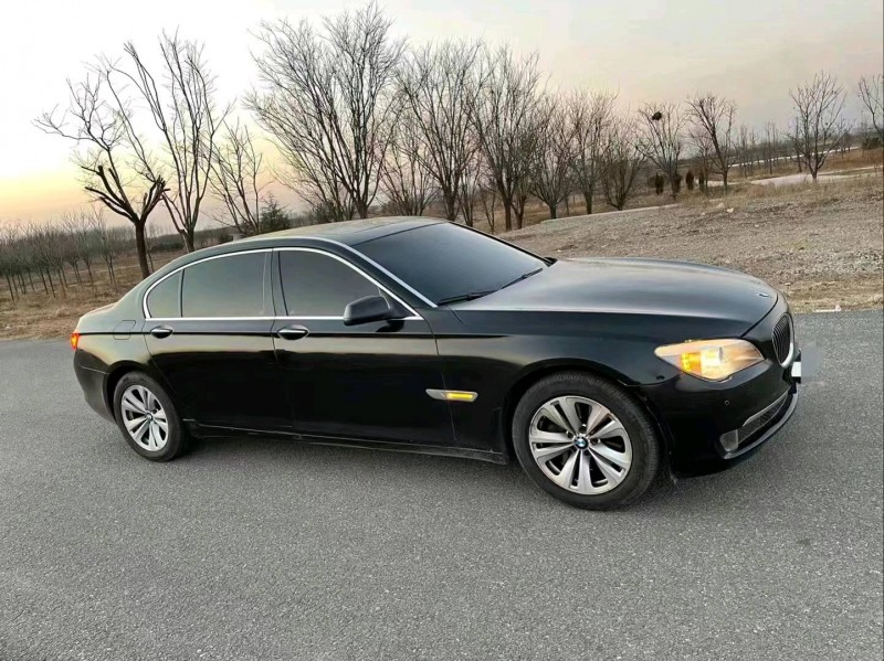 济宁11年宝马7系3