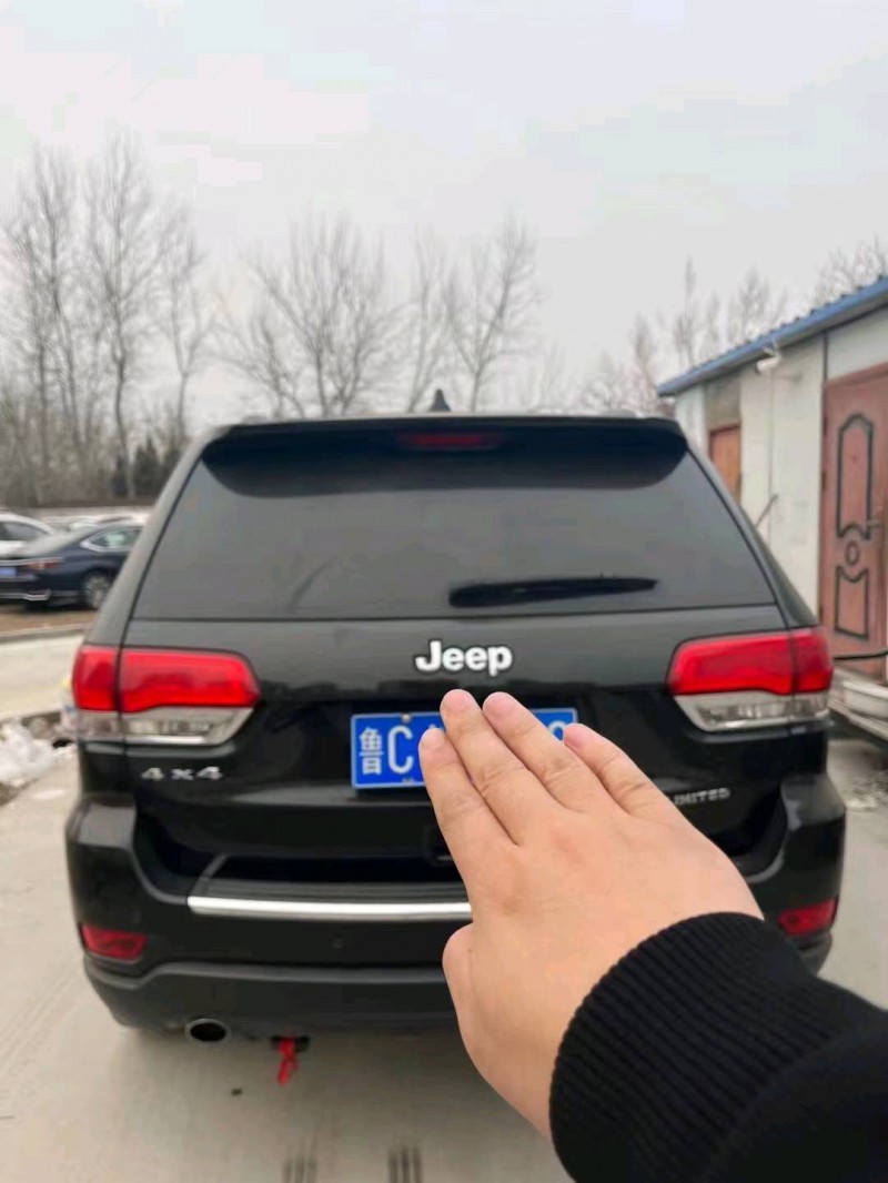 濰坊14年Jeep大切諾基8