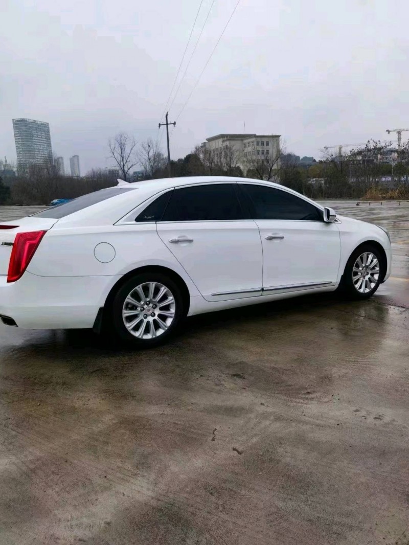 榆林15年凱迪拉克XTS8