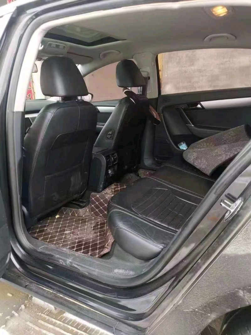 北京14年大众迈腾5