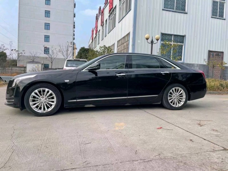 孝感17年凱迪拉克CT62