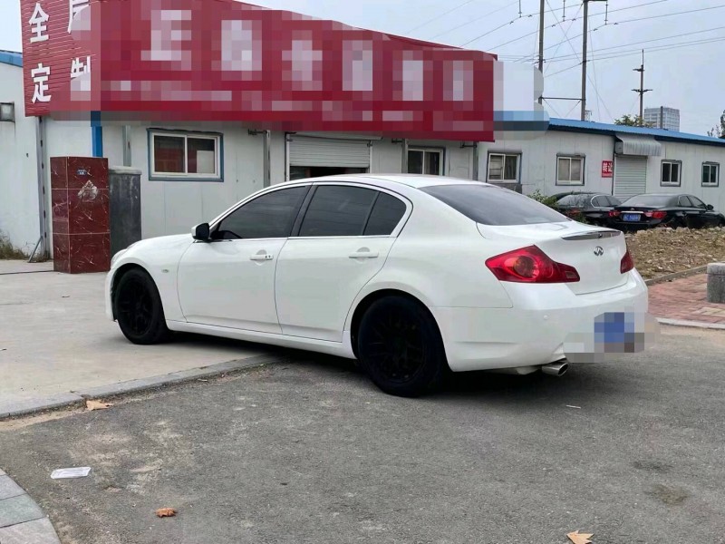 北京13年英菲尼迪G258