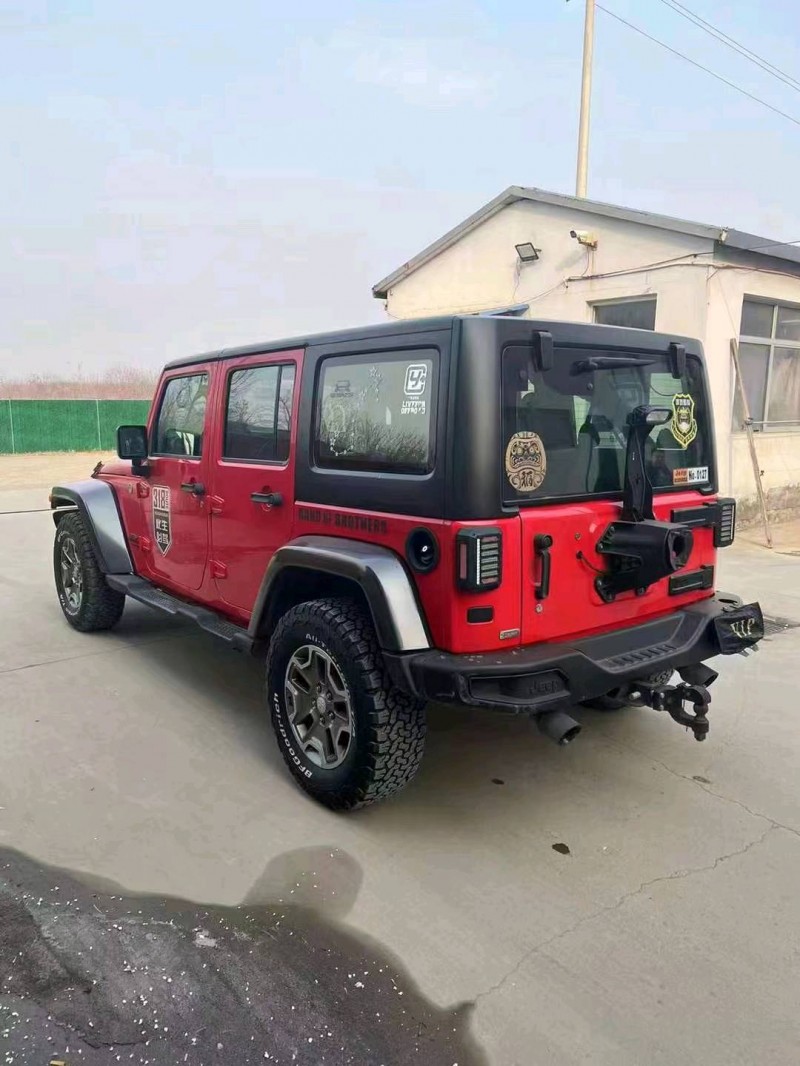 濟寧18年Jeep牧馬人8