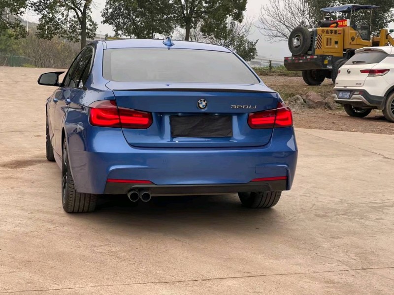 北京16年宝马3系7