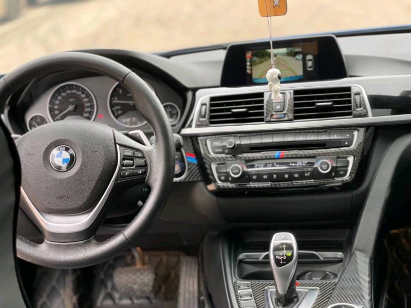 北京16年宝马3系4