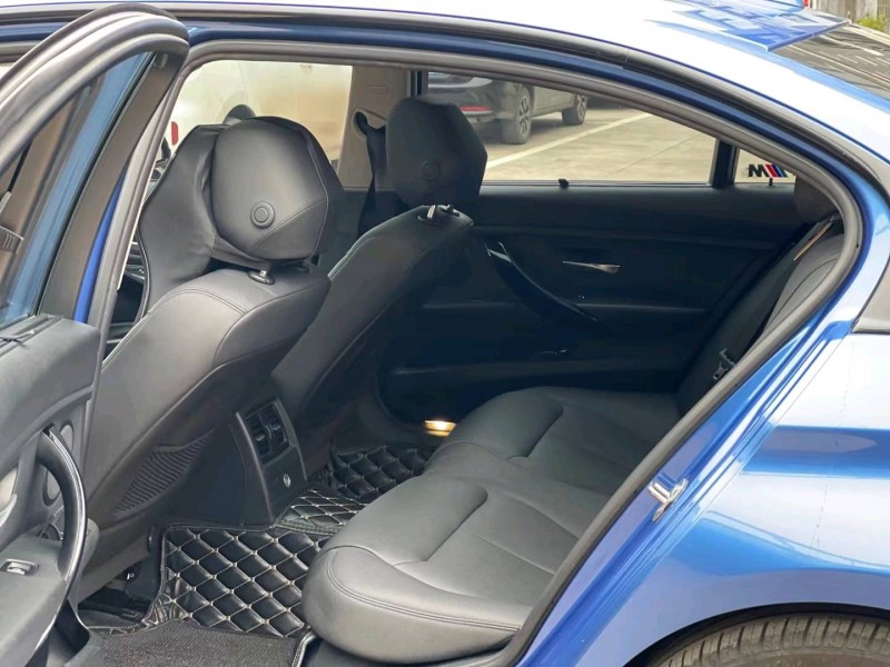 北京16年宝马3系3