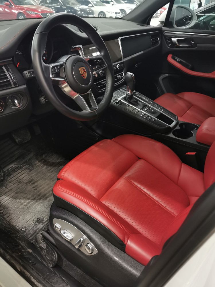 金華20年保時捷Macan2