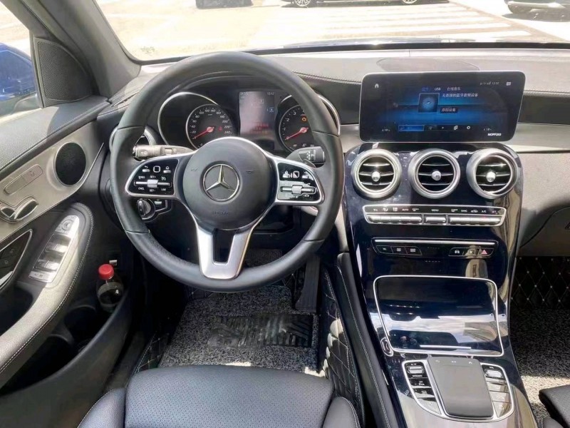 广州19年奔驰GLC6