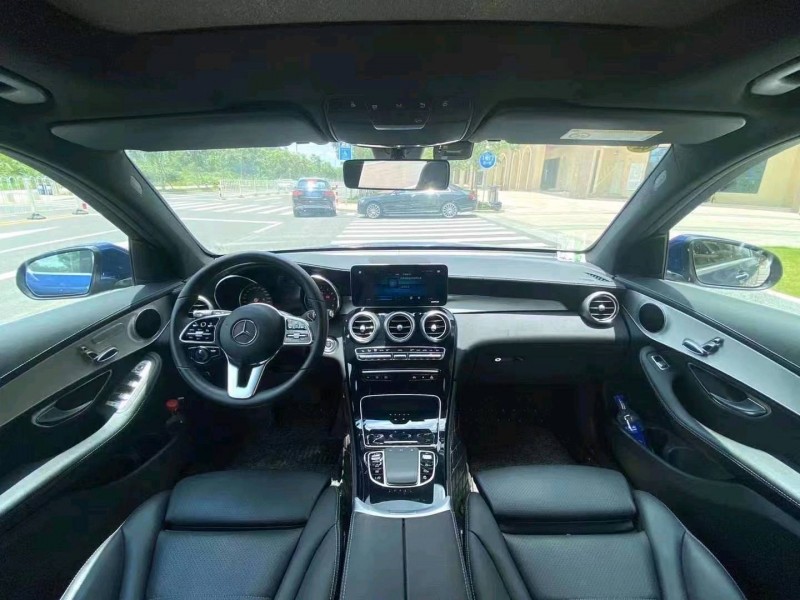 广州19年奔驰GLC4