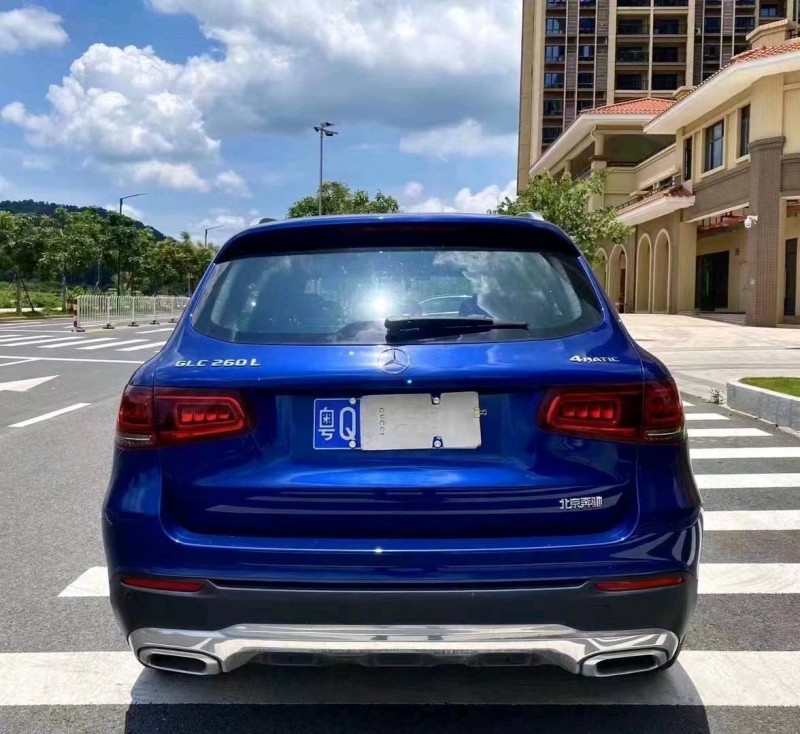 广州19年奔驰GLC2