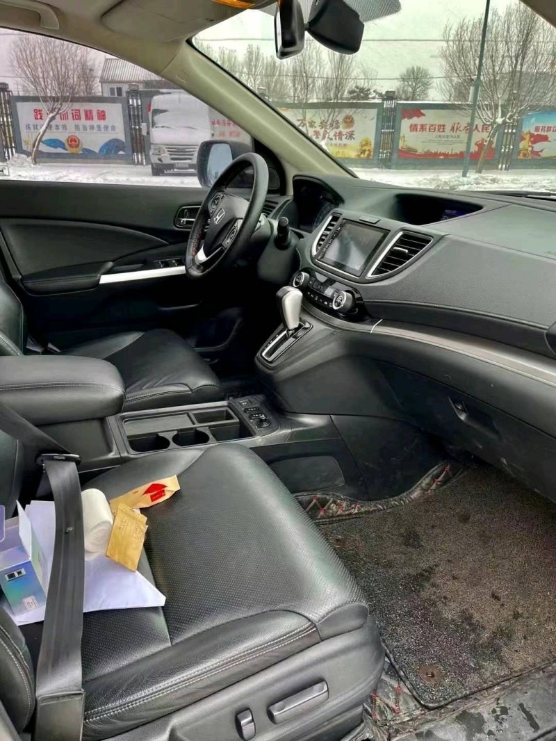 巴彥淖爾16年本田CR-V6
