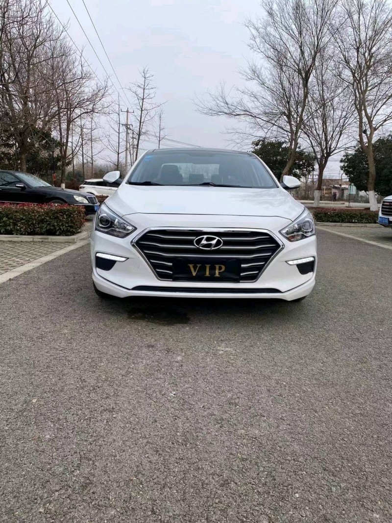 徐州19年现代名图1