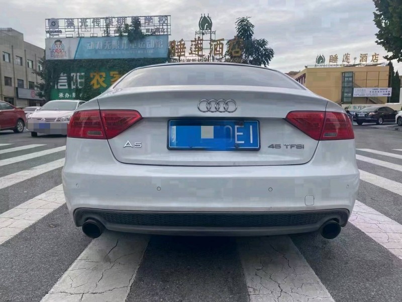 淮安16年奧迪A4L7