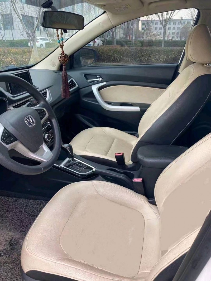 濰坊15年長安汽車悅翔V76