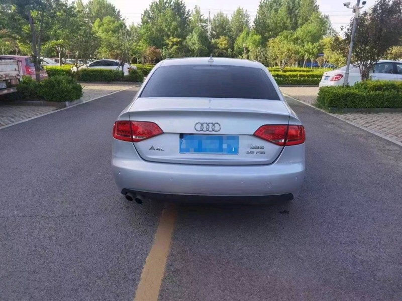 濰坊12年奧迪A4L1
