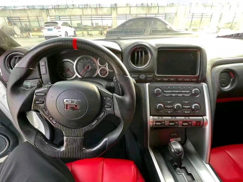 煙臺12年日產GT-R5