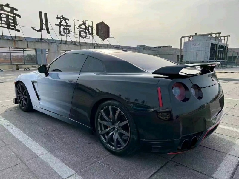 煙臺12年日產GT-R8