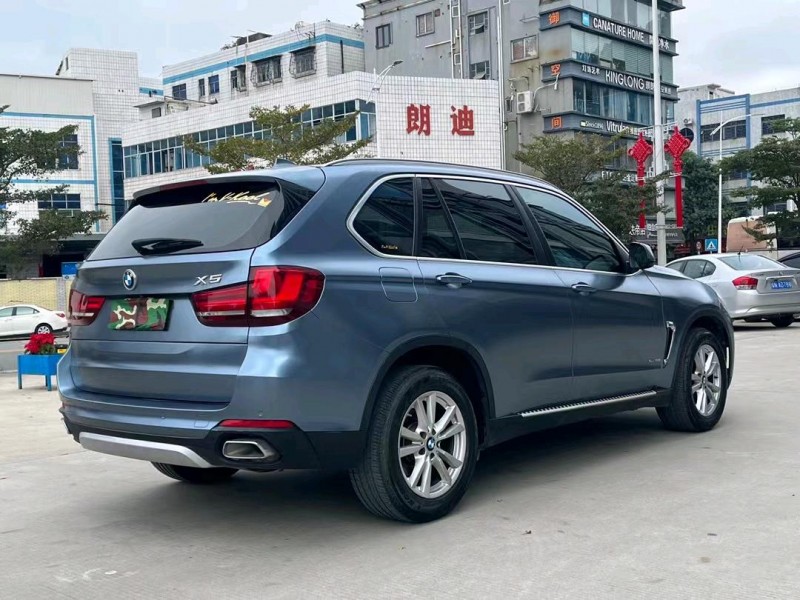 東莞19年寶馬X58