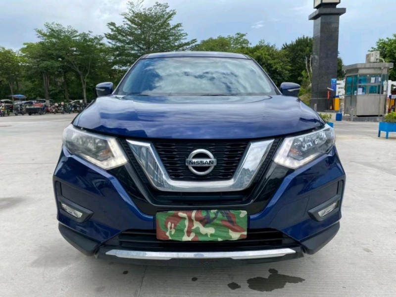 東莞17年日產奇駿1